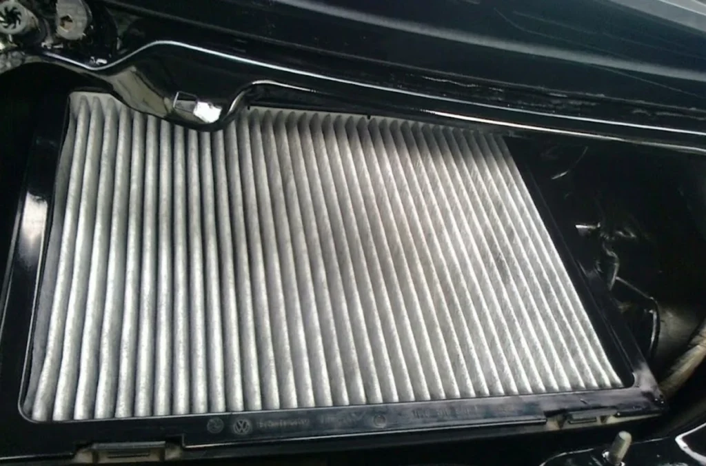 Výmena peľového filtra